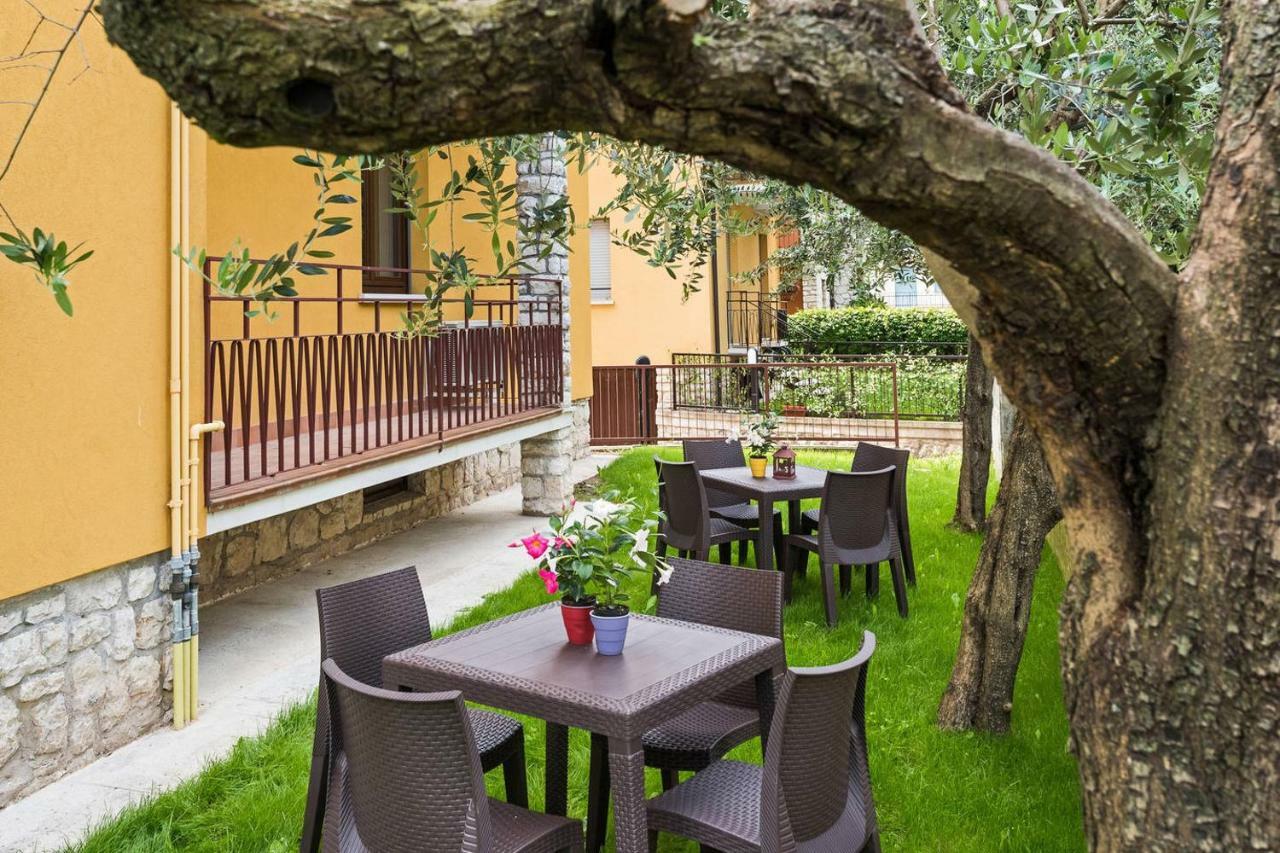 Ortaglia A2 Apartamento Torri Del Benaco Exterior foto