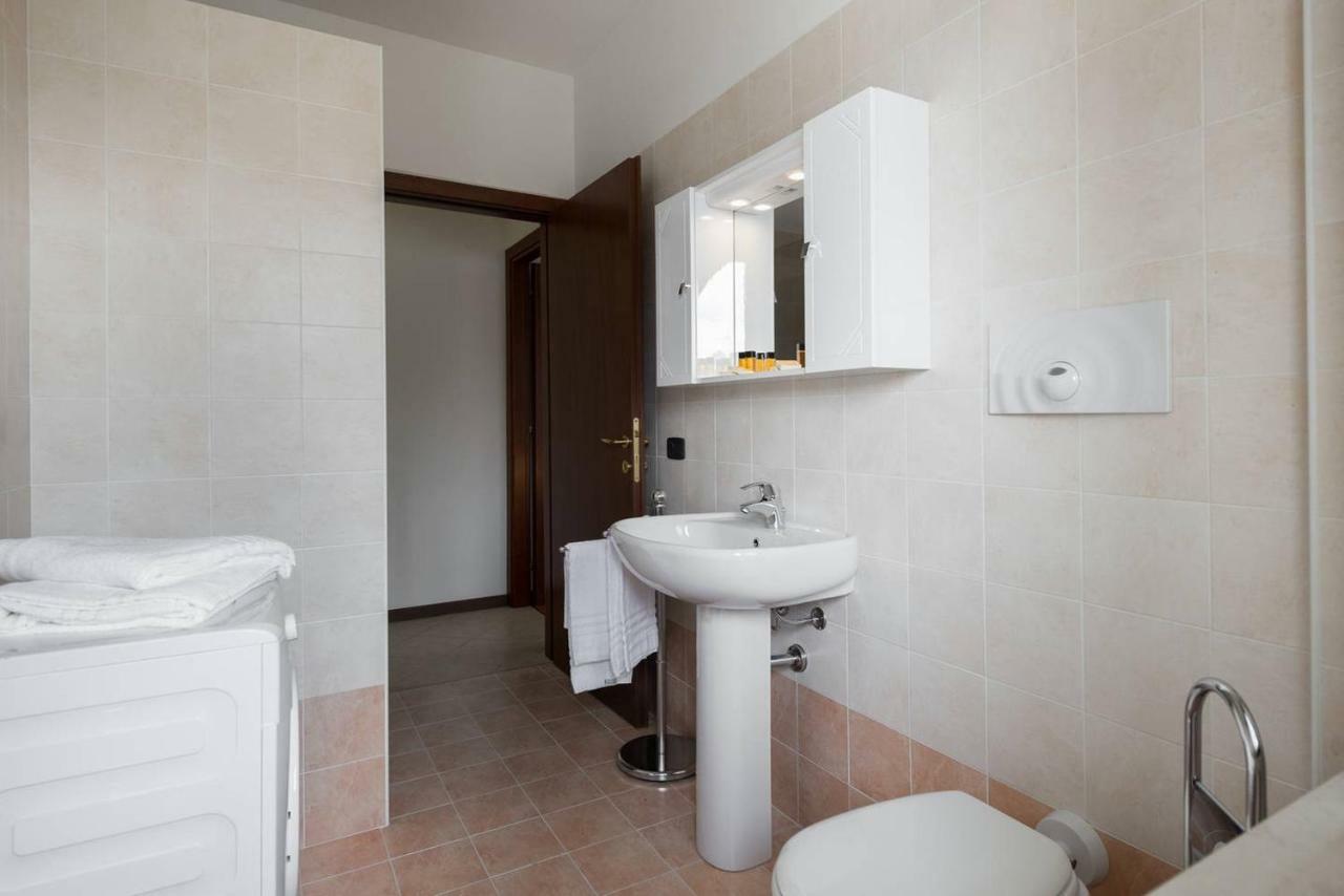 Ortaglia A2 Apartamento Torri Del Benaco Exterior foto